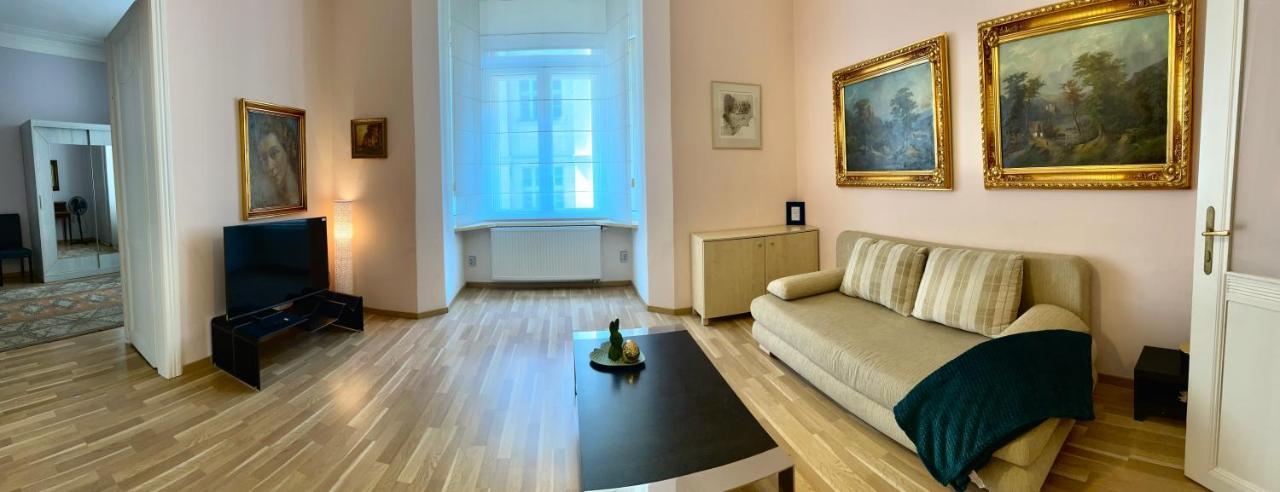 Super Old Town Apartment Прага Екстериор снимка